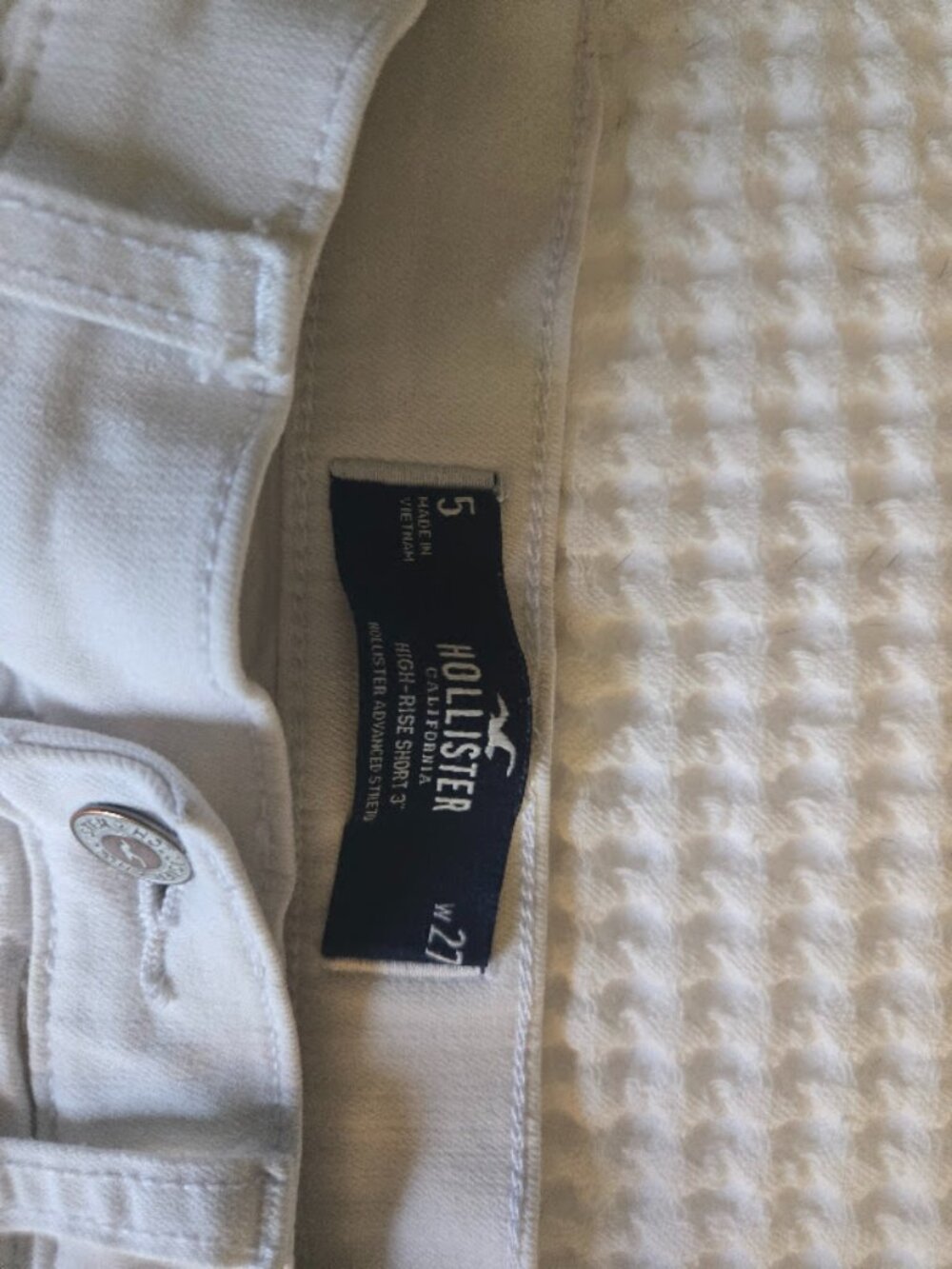 Hollister Women's White High-Rise Distressed Denim Shorts W27 Size 5